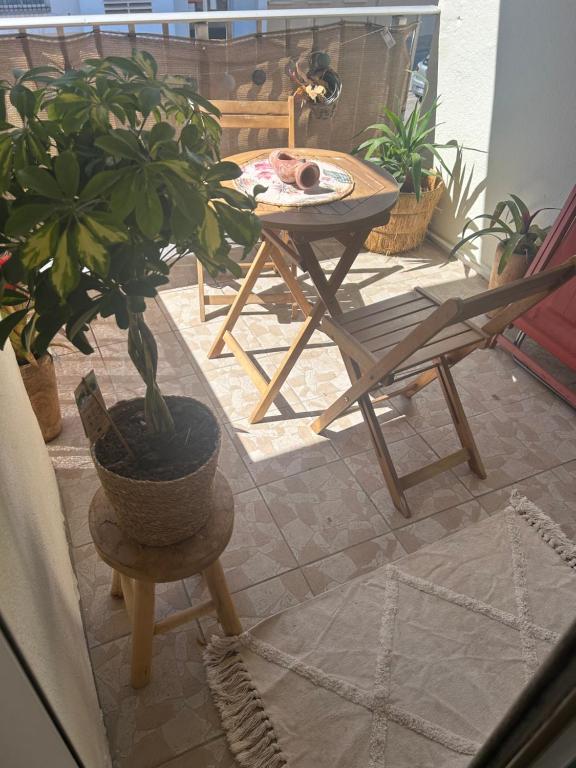 Cosy T2 avec terrasse à 5 min de la plage - 2