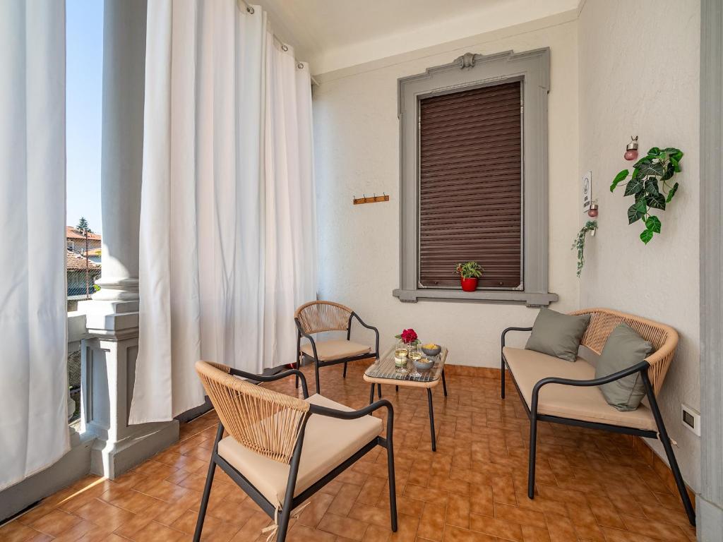 LoreLake Holidays -Big City Life - Private terrace & Parking in Como - 4