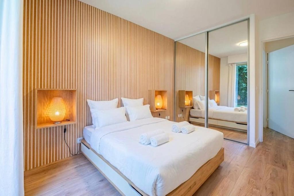 Beautiful 2-bedroom apartment, garden, swimming pool, sea within walking distance - 2