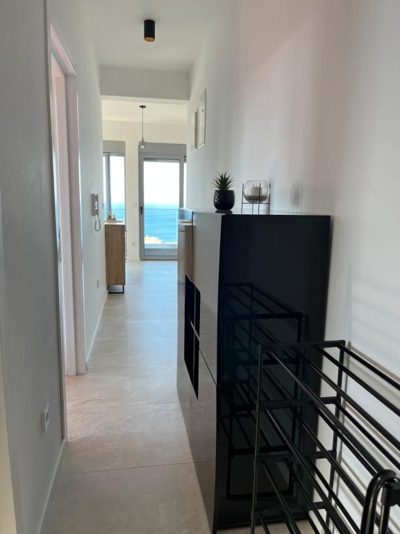 Skyline Sea View Apartment - 5