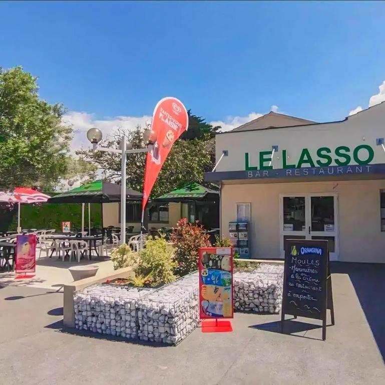 Camping 4 étoiles Les Amiaux - Tente bungalow équipée 23m2 - Piscines - 900m plage - Sezonia - 5