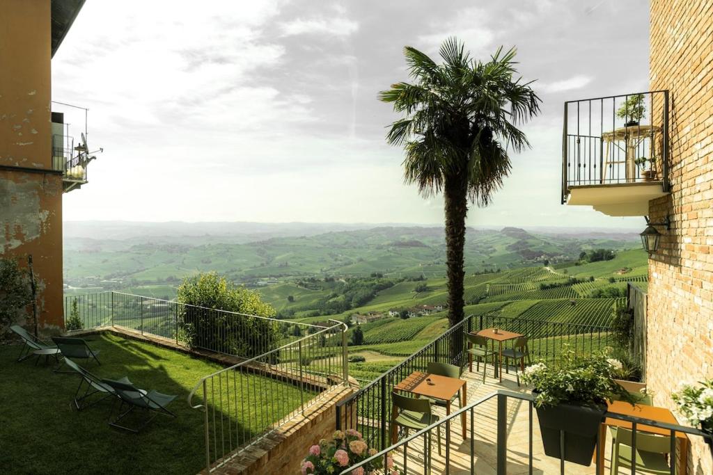 Sky and Vineyards - Nespolo - - 5