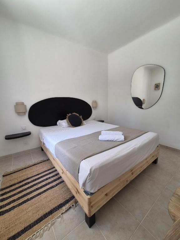 Spacious Family Villa with Private Pool - 5