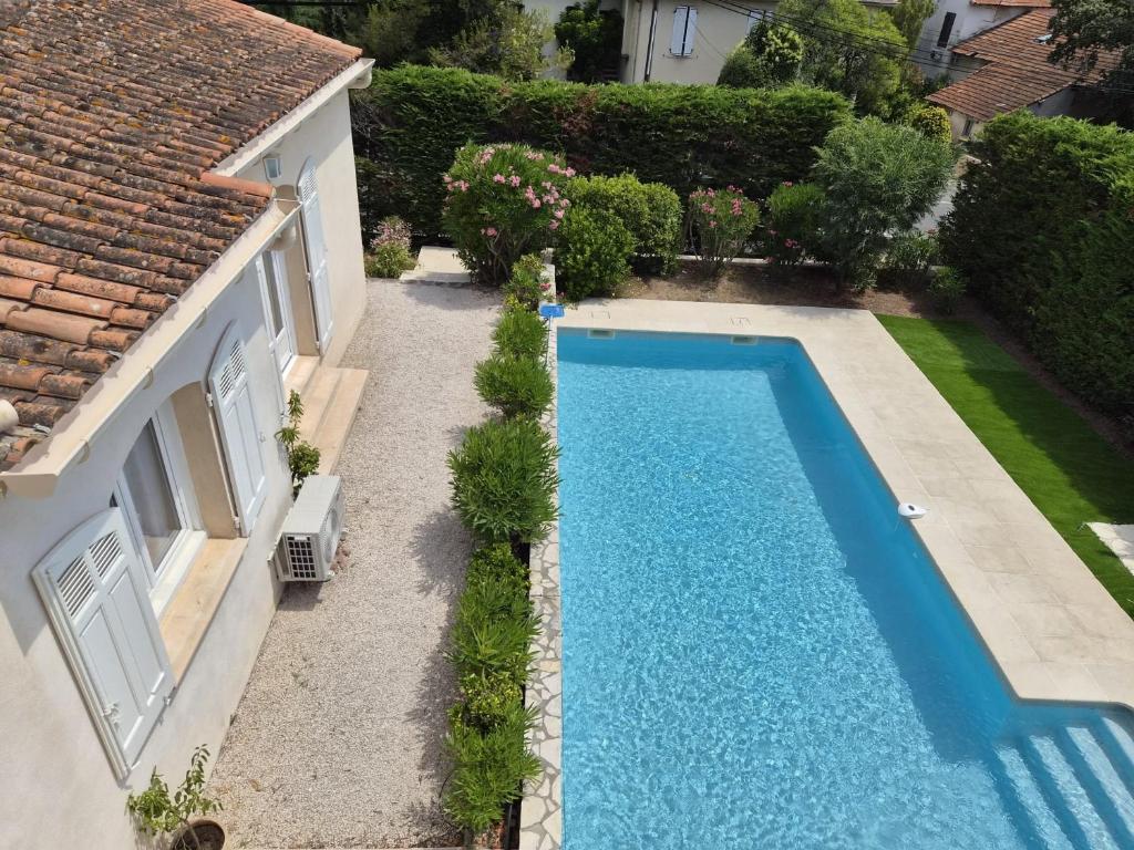 Spacious Family Villa with Private Pool - 2