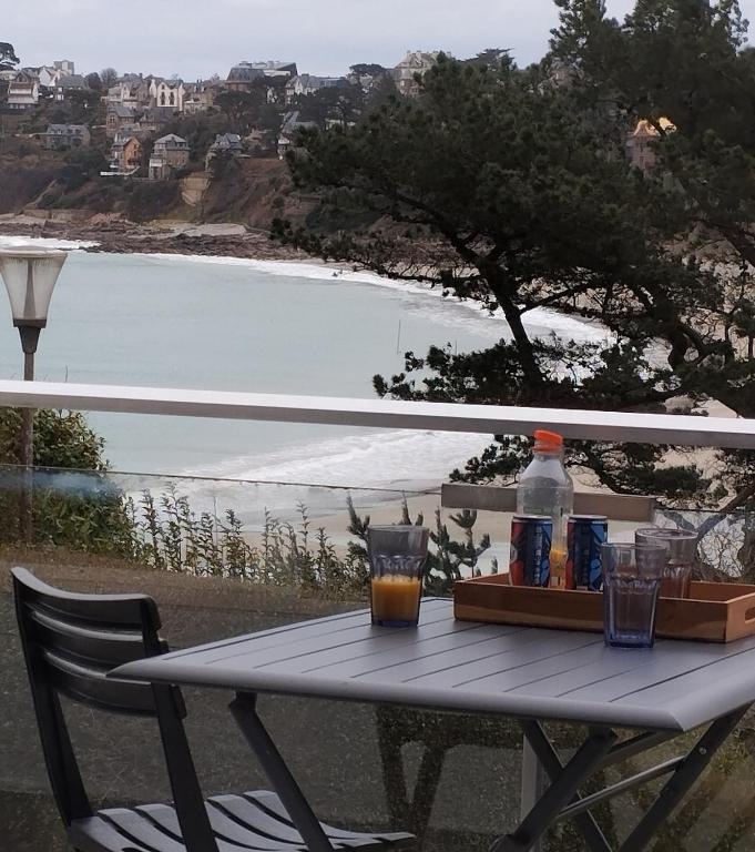 AR 6, Beachfront apartment - 1