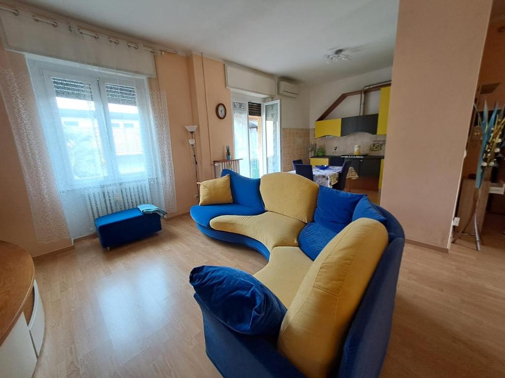 Sole & Luna Charming Colorful Home Arona - 3