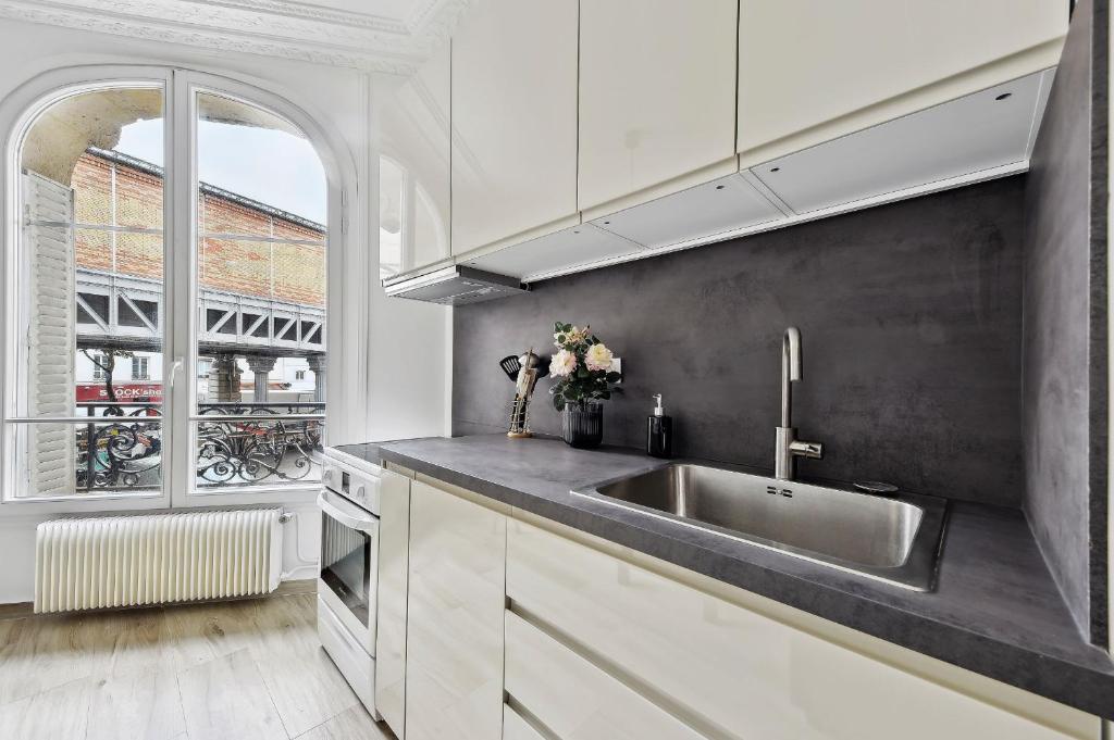 BnBNova - 2BR - Eiffel Tower & Grenelle - 4