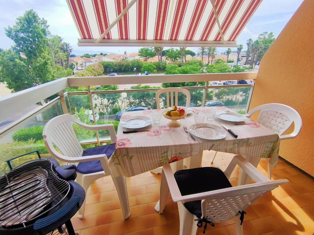 Deux-pièces 2* avec balcon et parking - Port Canet - FR-1-696-107 - 1
