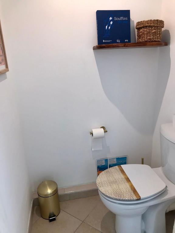 Beautiful 1 bedroom flat , 20 m from the beach, AC and private garage - 2