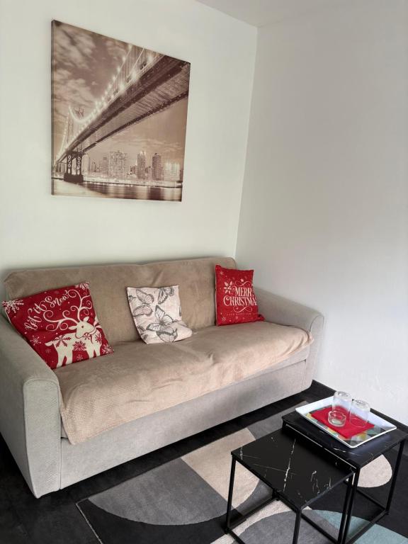 Chez NEZIRI Petit STUDIO COSY proche centre ville - 5