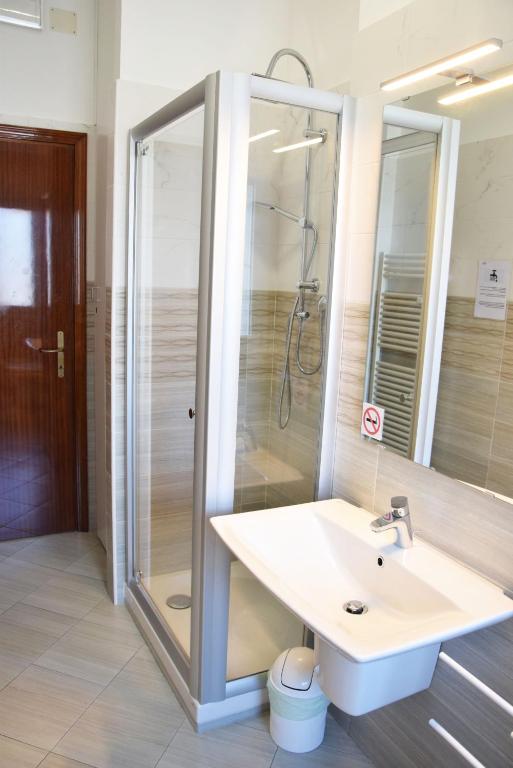 Bolo Apartment - 6 people, 2 bedrooms, near the train station - 4