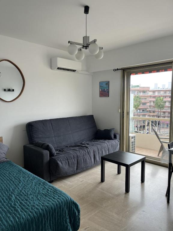 Studio avec balcon Plage & gare à pied - 1