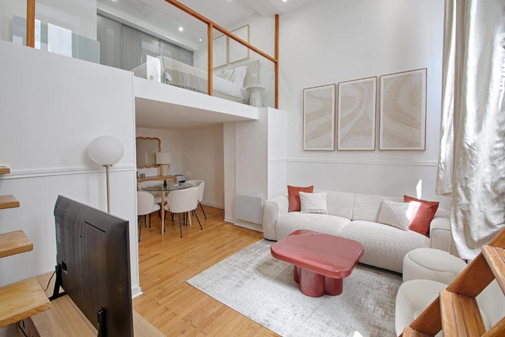 Rare Gem Maisonette 10 min Champs Elysees - 2