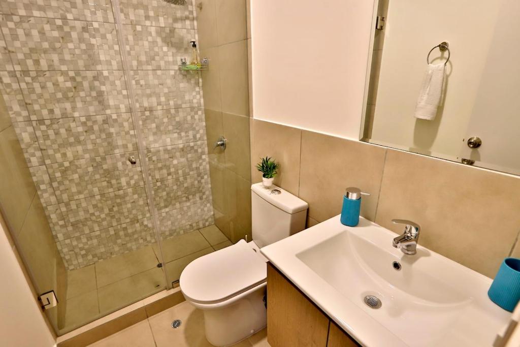 Fully Equipped for Long Stays and Business Ready - 4