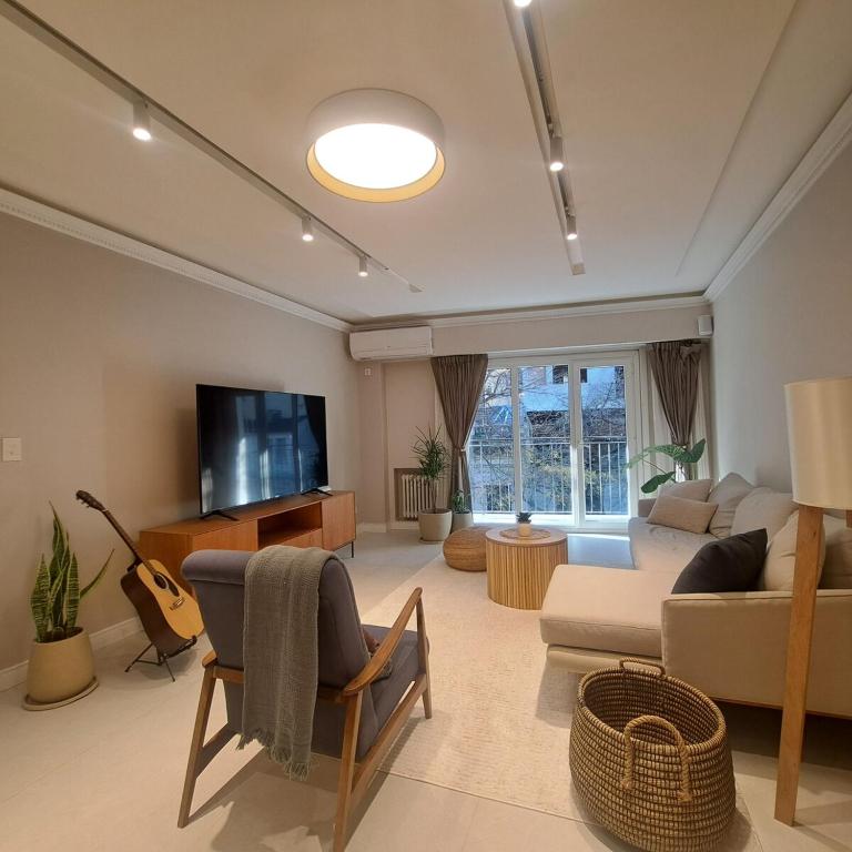 Stylish Bright Apartment in Palermo - 1