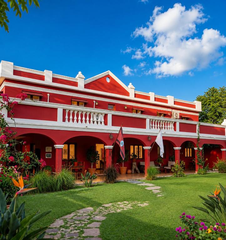 El Crestón Hotel - 1