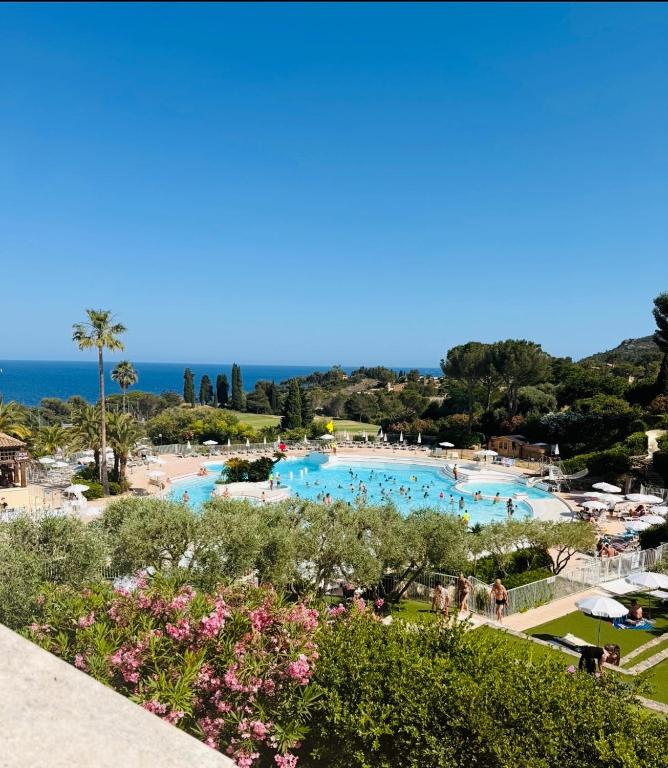Appartement rénové rare au centre du village de Cap Esterel - 5