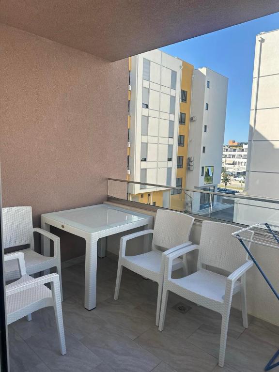 Infinity apartments 1 - 5