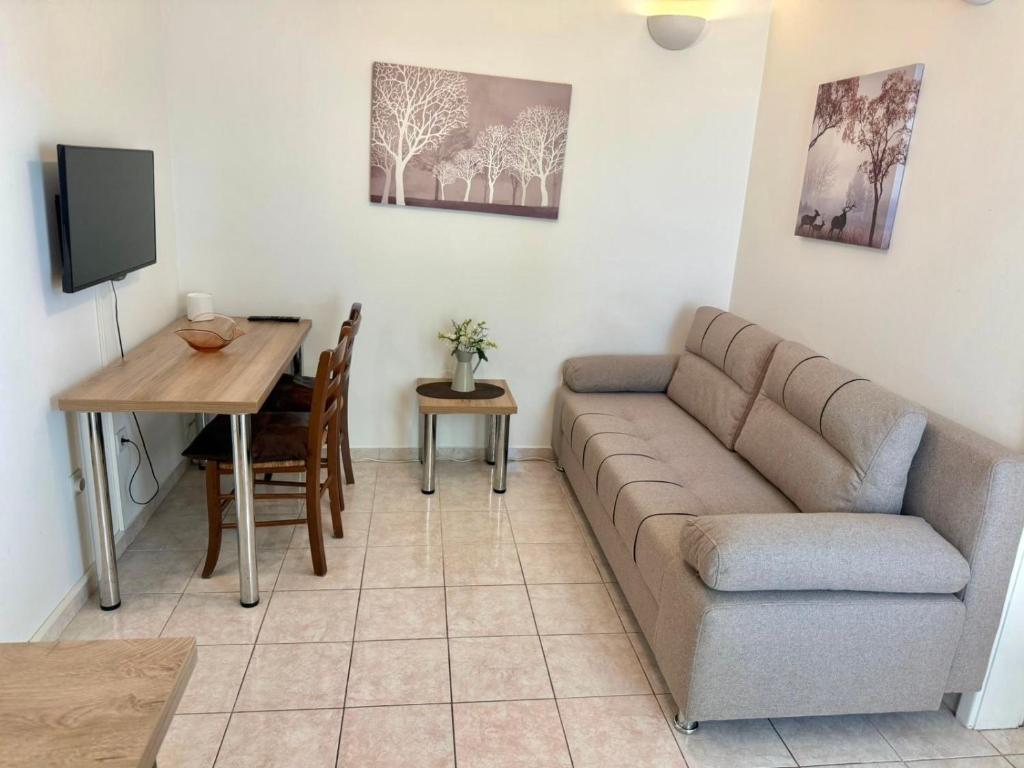 Bliss Apartments - 4