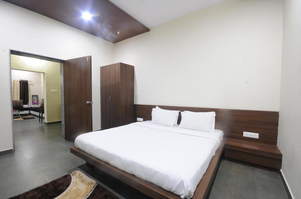 Vishal Lords inn Gir Forest photo