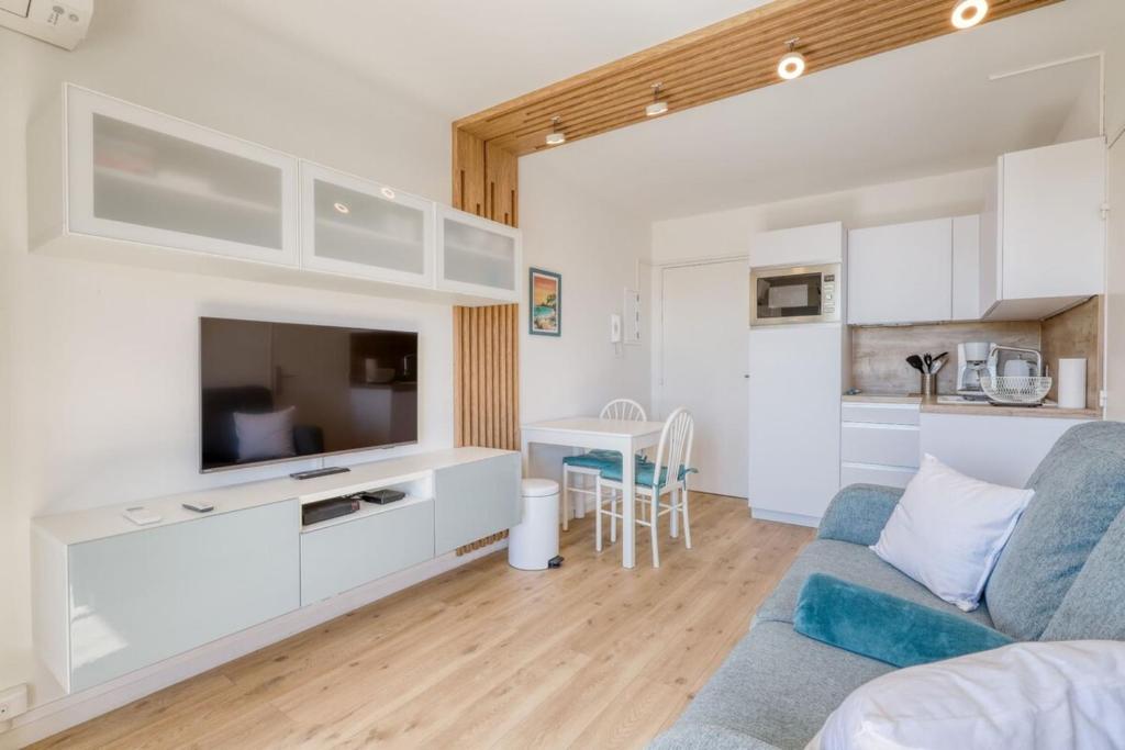 T2 200m from Lavandou beach classified 3 - 2