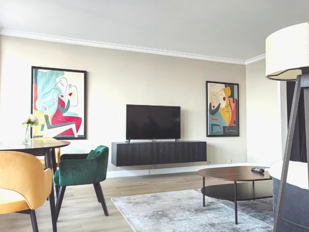 large apartment,view & terrace Paris - 3