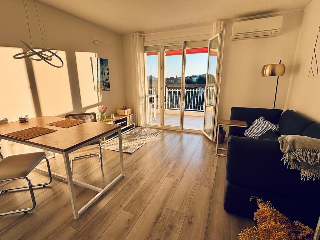Modernes Apartment mit Meerblick - Privater Parkplatz - grosse Terrasse - Strandnähe - 2