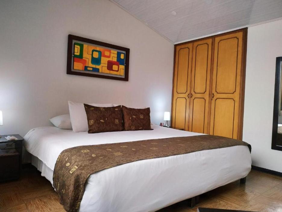 Manolos Hostel - 3