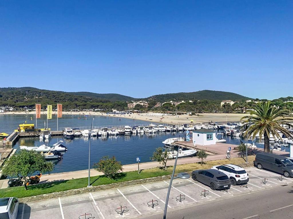 Studio rénové avec climatisation et piscine à Bormes-les-Mimosas - FR-1-610-63 - 1