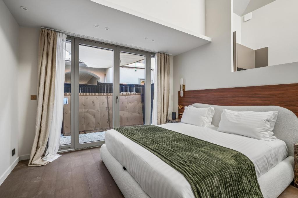 Majestic suites 1 - 1