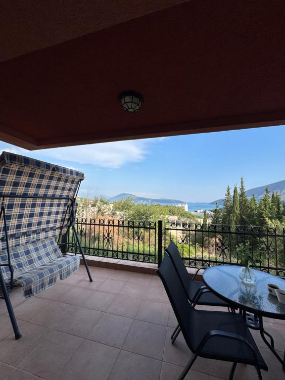 Bay View Apartment Herceg Novi with Terrace - 1