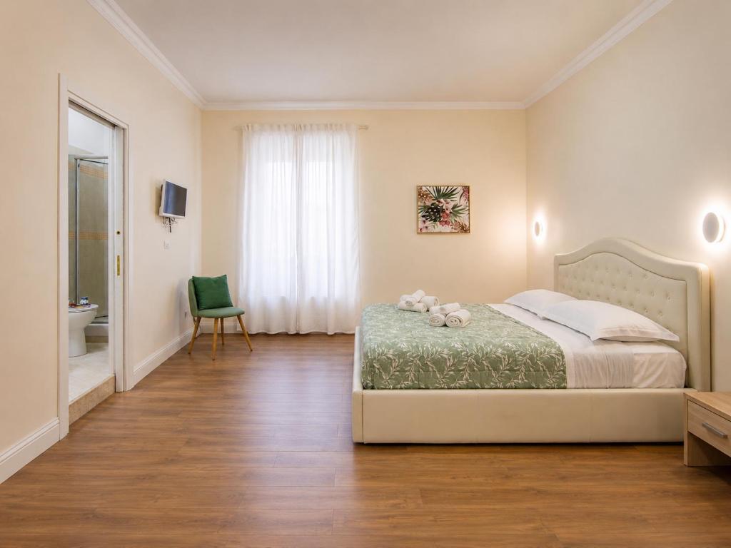 Nationale Boutique Rooms & Suites - 3