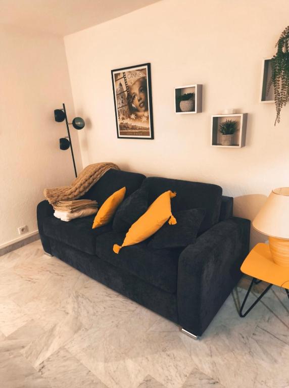 Studio near Palais du Festival - available - 2