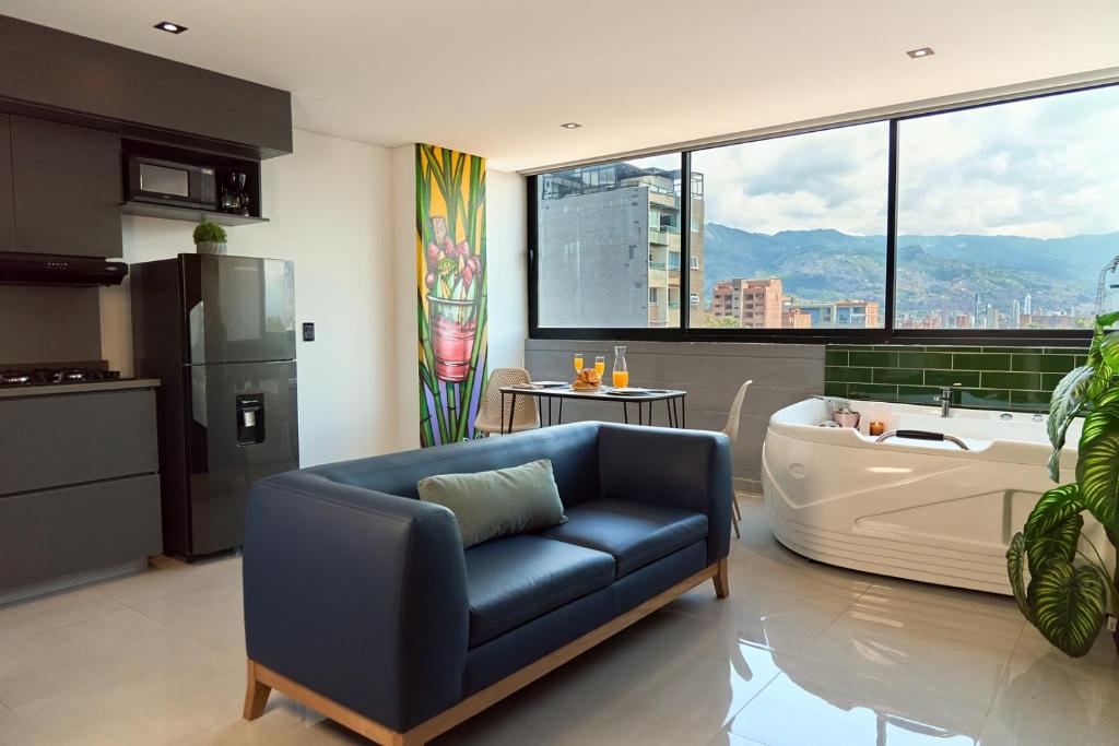 Jacuzzi Retreat | Cozy Aparta-Suite | Rosa Negra - 3