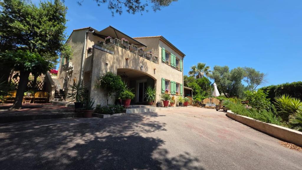 Entire ground floor in beautiful villa - 5
