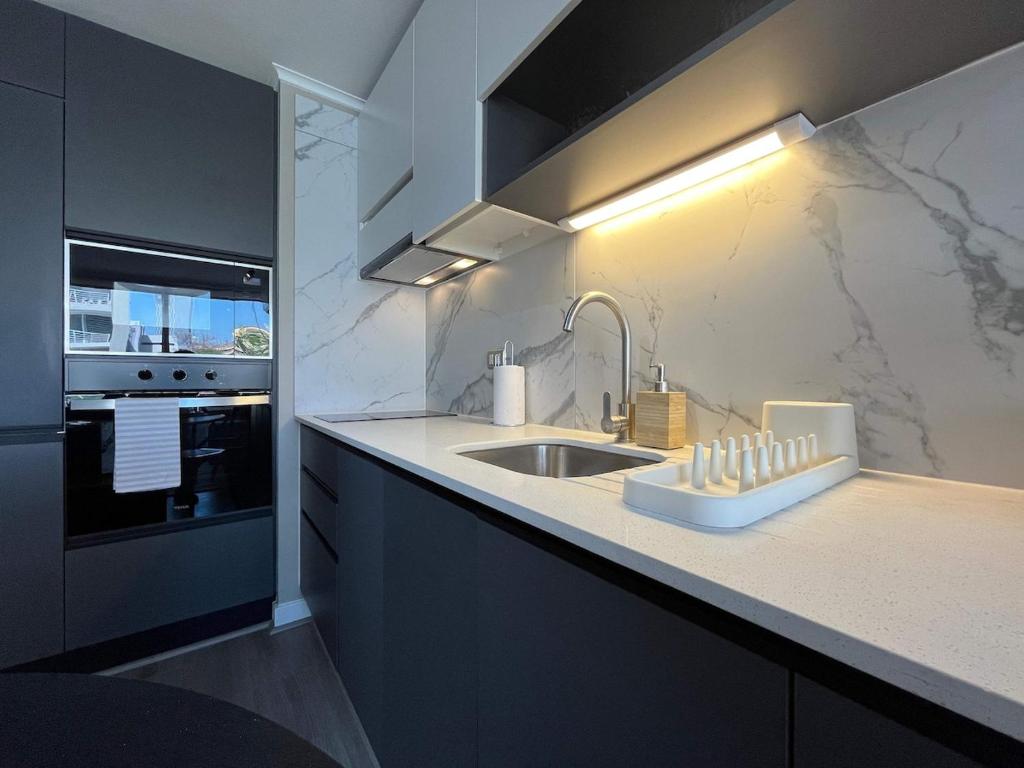 HT Spectacular apartment with parking - 5
