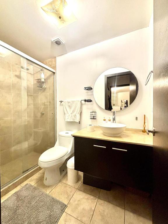 Spacious Suite I Balcony and Gym - 1