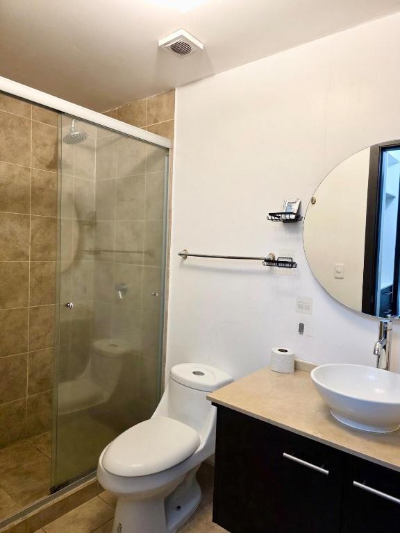 Spacious Suite I Balcony and Gym - 2