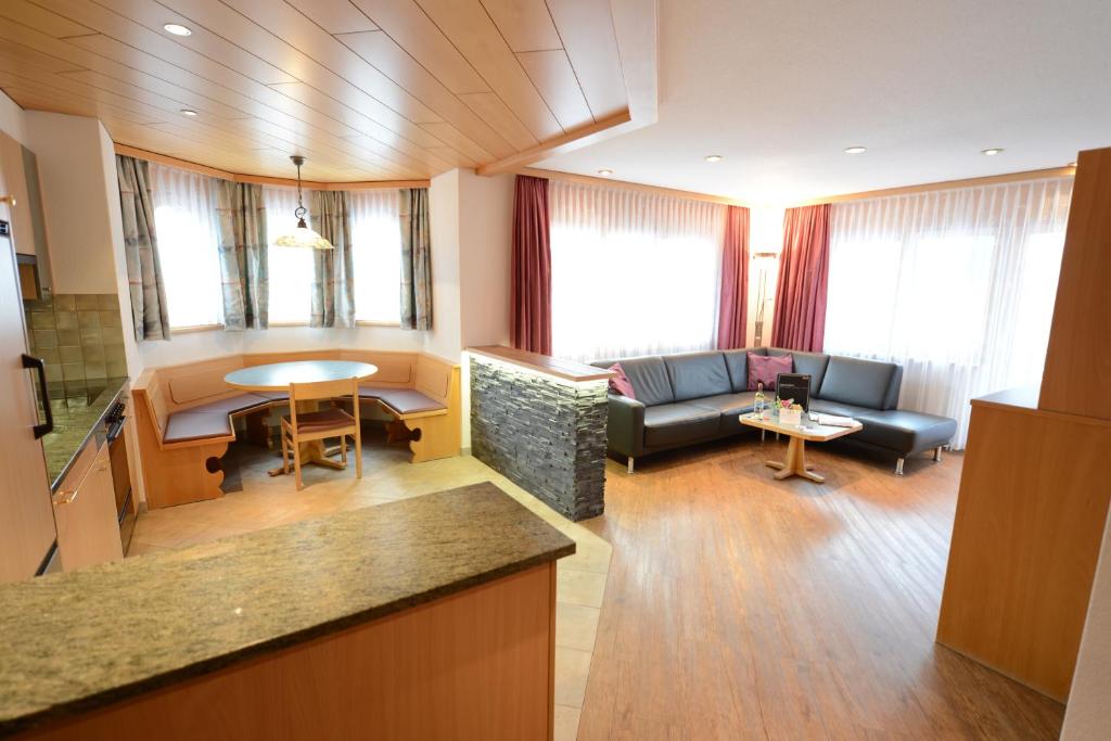 Helvetia Apartments - 2