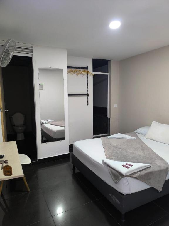 Hotel Aura Nutibara - 4