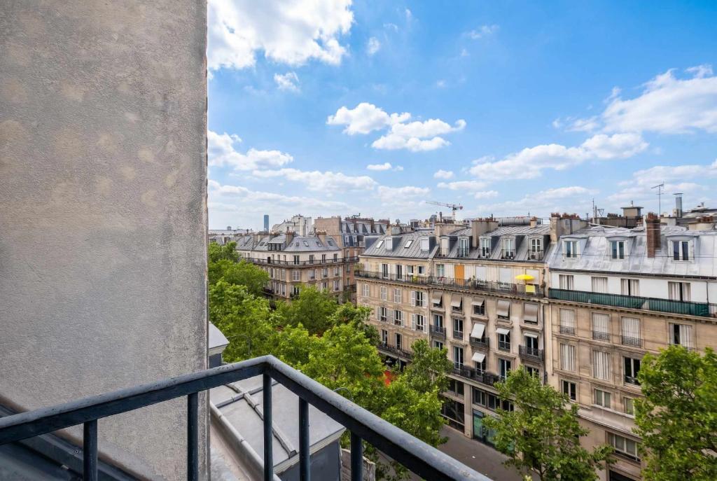 Sebastopol Chic Balcon & Parisian View - 4