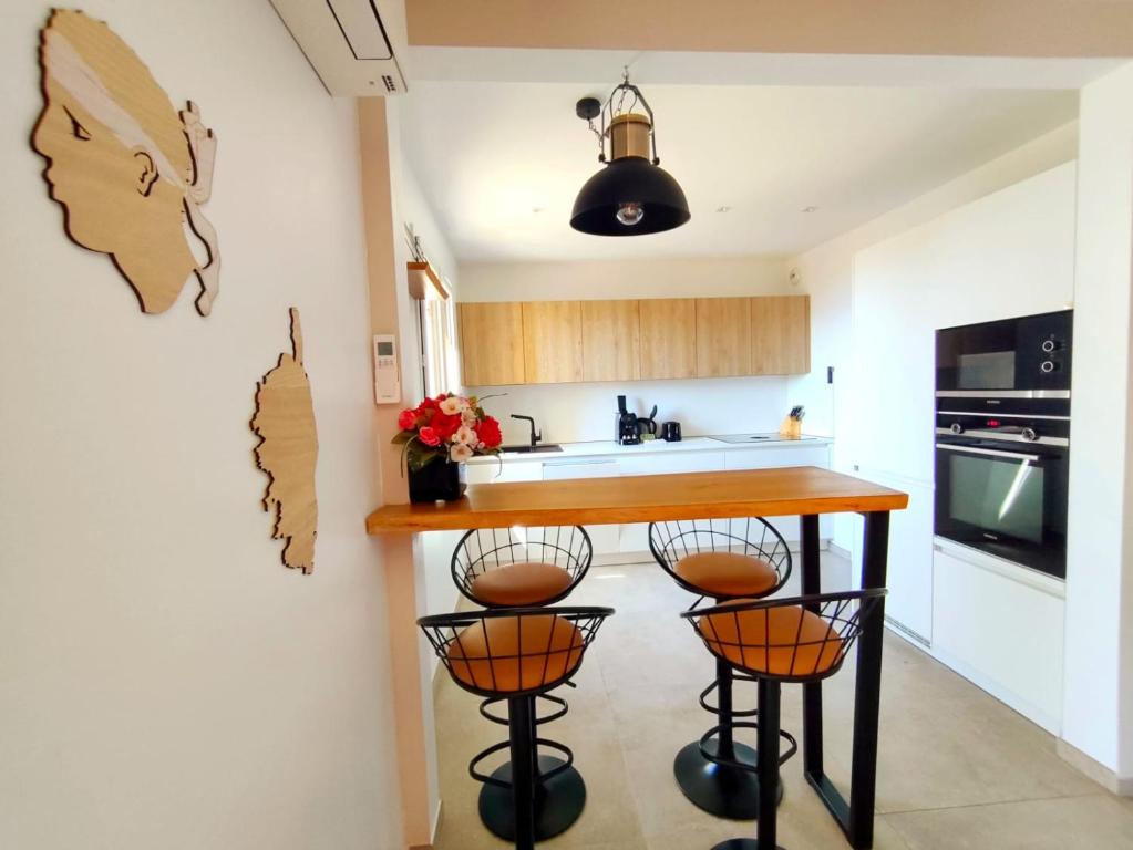 Premium - 1 bedroom apartment - Panoramic Sea View at Les Sanguinaires - 4