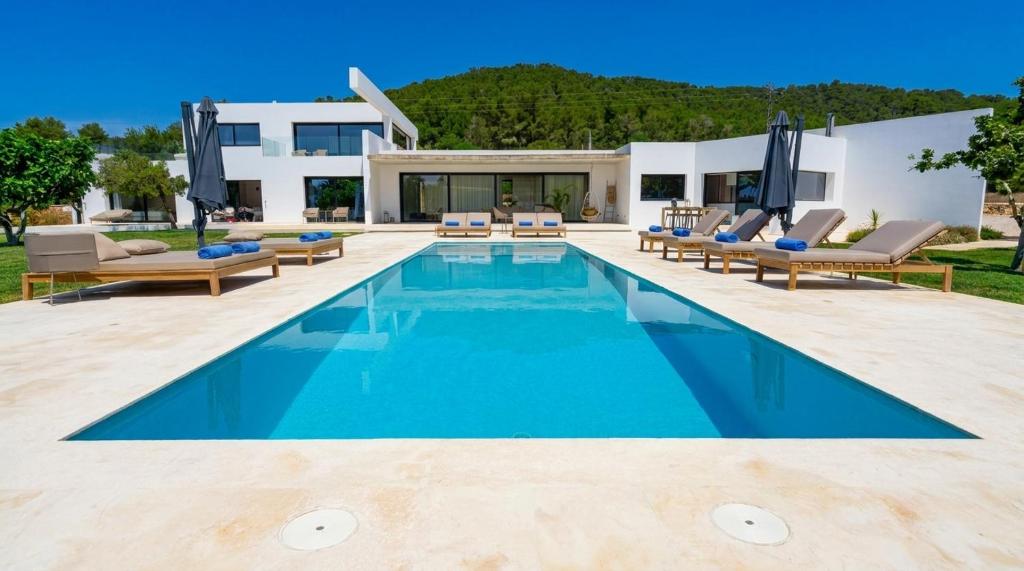 Villa Can Pep Sa Guaita - Curated Design & Outdoor Area 10 minutes from beaches, Calm Area - 1