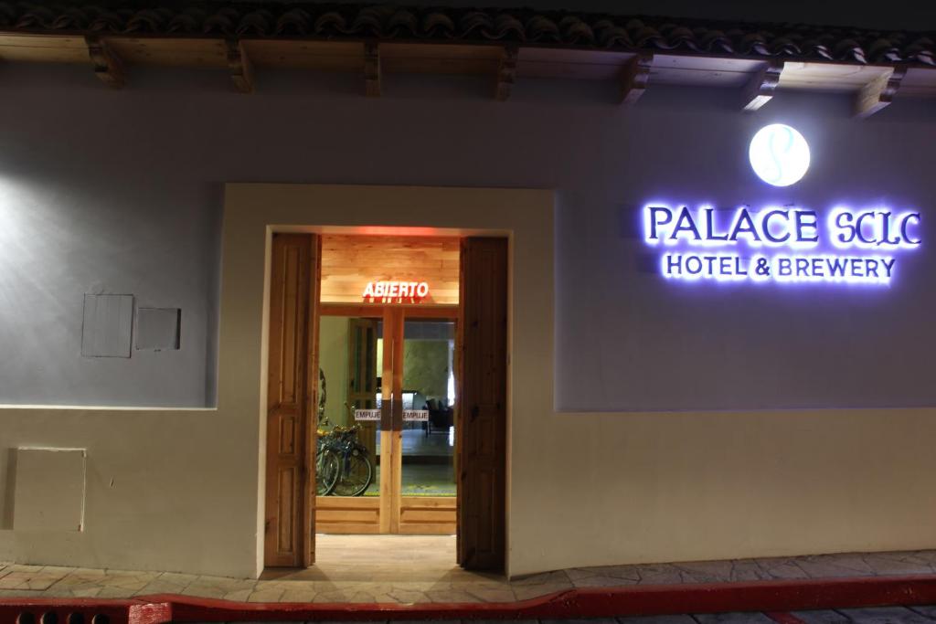 Hotel Palace Inn SCLC photo