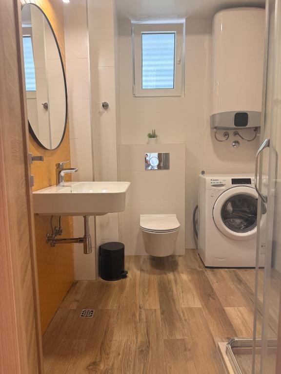 New modern apartment close to Porto Montenegro - 2