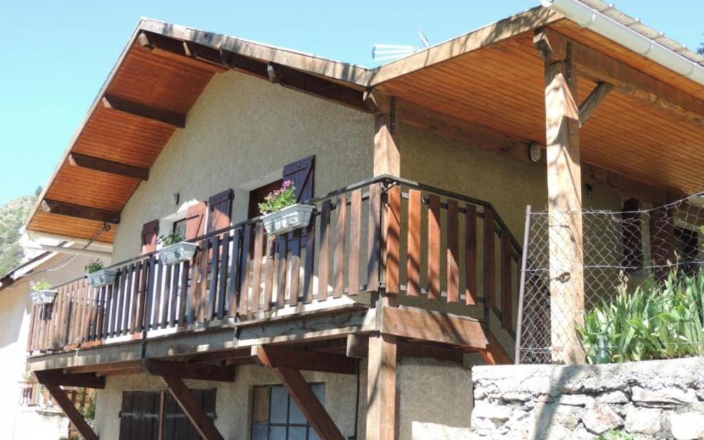 Le chalet et son jardin - 2