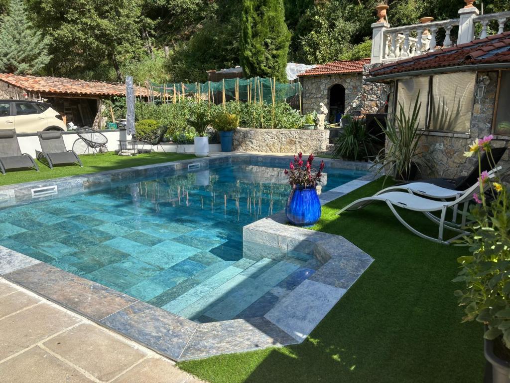 Appartement design avec piscine - 5
