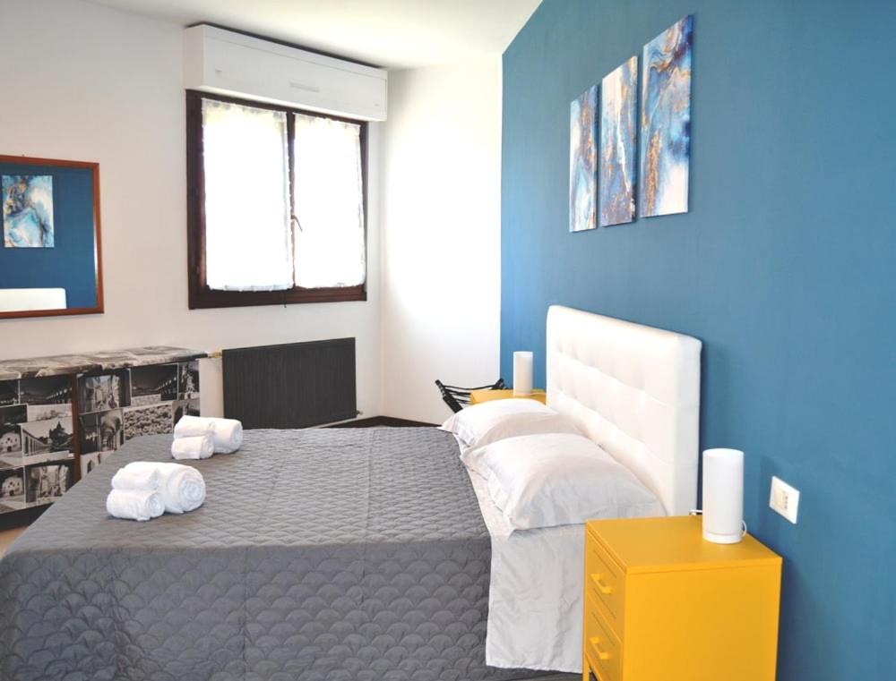 L'Angolo di Sissi - Arcoveggio Apartment - 4