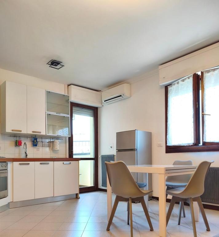 L'Angolo di Sissi - Arcoveggio Apartment - 5