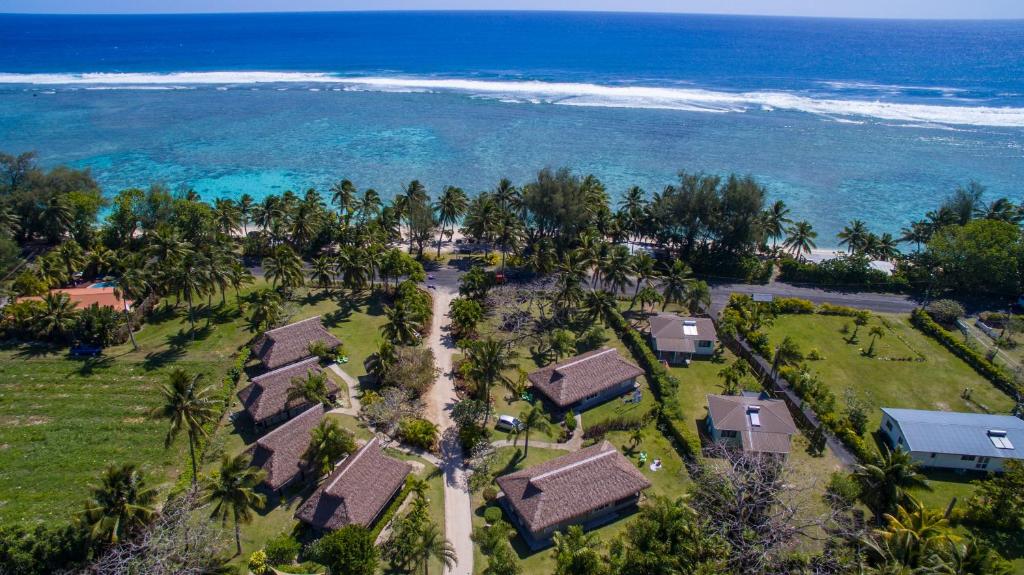 Exterior view, Lagoon Breeze Villas in Rarotonga